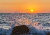 Bãi đá ông địa