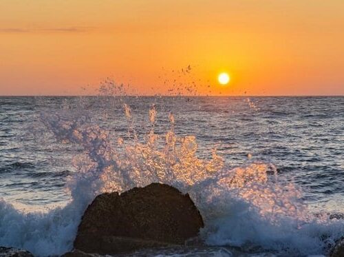 Bãi đá ông địa